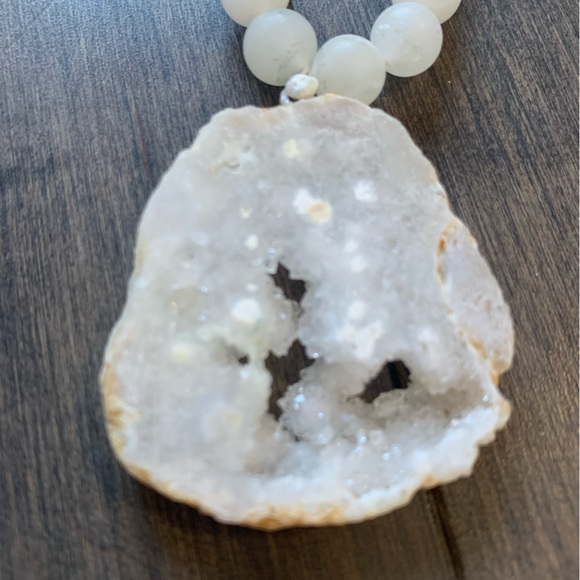 White Quartz Beaded Mala 20 Inch Necklace With Natural Quartz Pendant - Picture 3 of 4